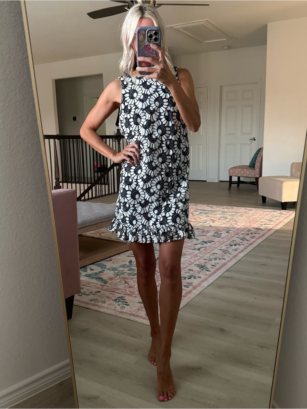 Free People women’s size xs dress black and white